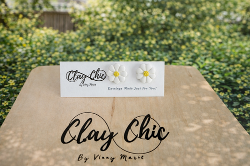 Daisy Studs