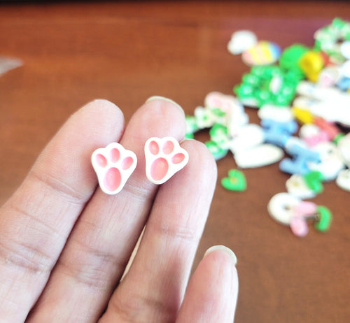 Bunny Feet Studs